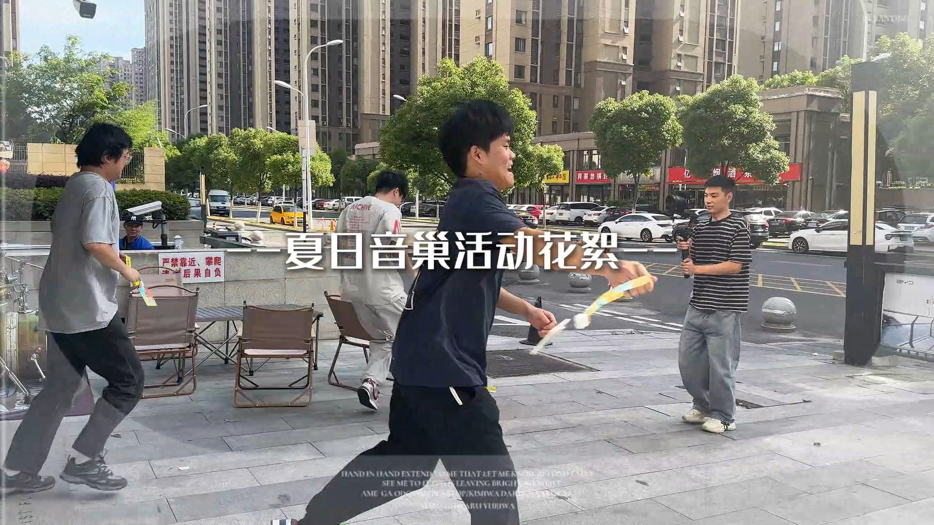 上维爆款广告制作拍摄花絮来了，快来看看背后的精彩瞬间！